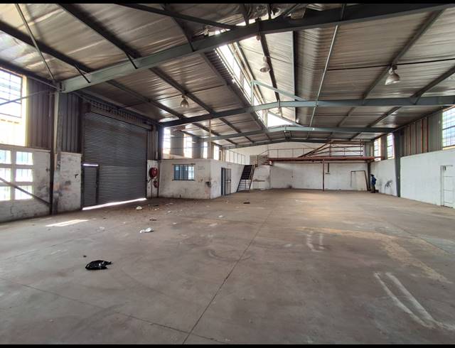 477M² WAREHOUSE TO LET IN DENVER
